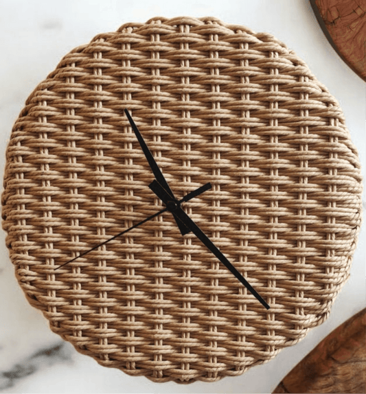 Horloge murale en tissage danois