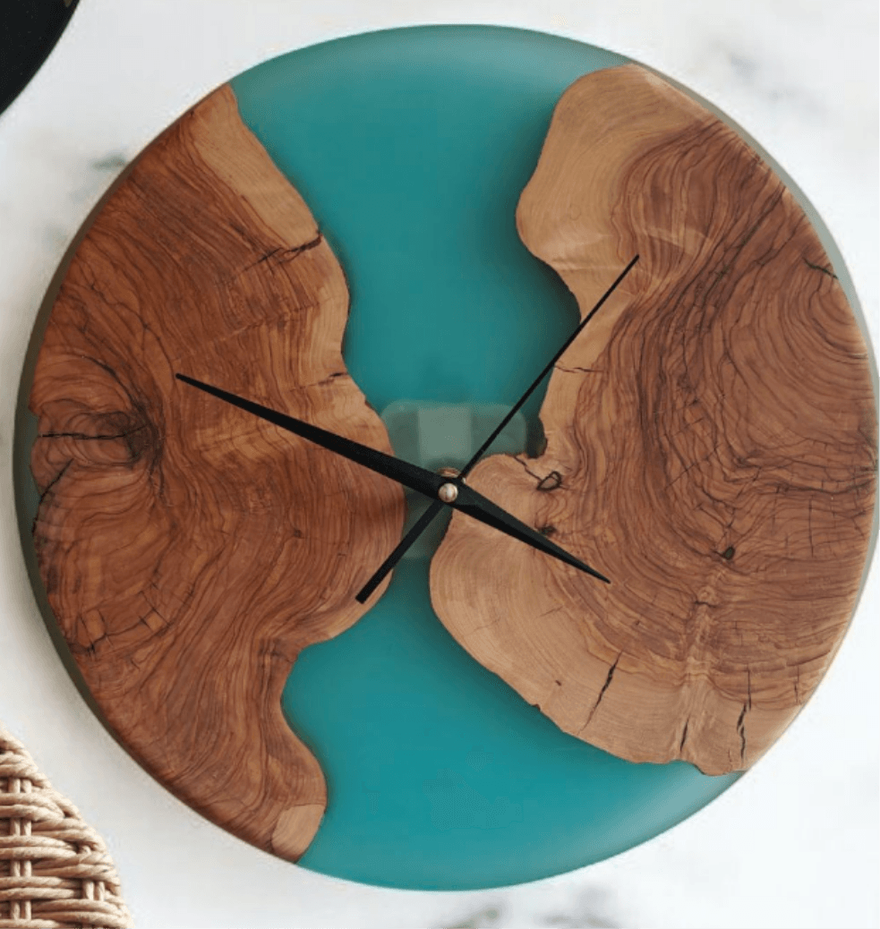 Horloge murale en bois d'olivier