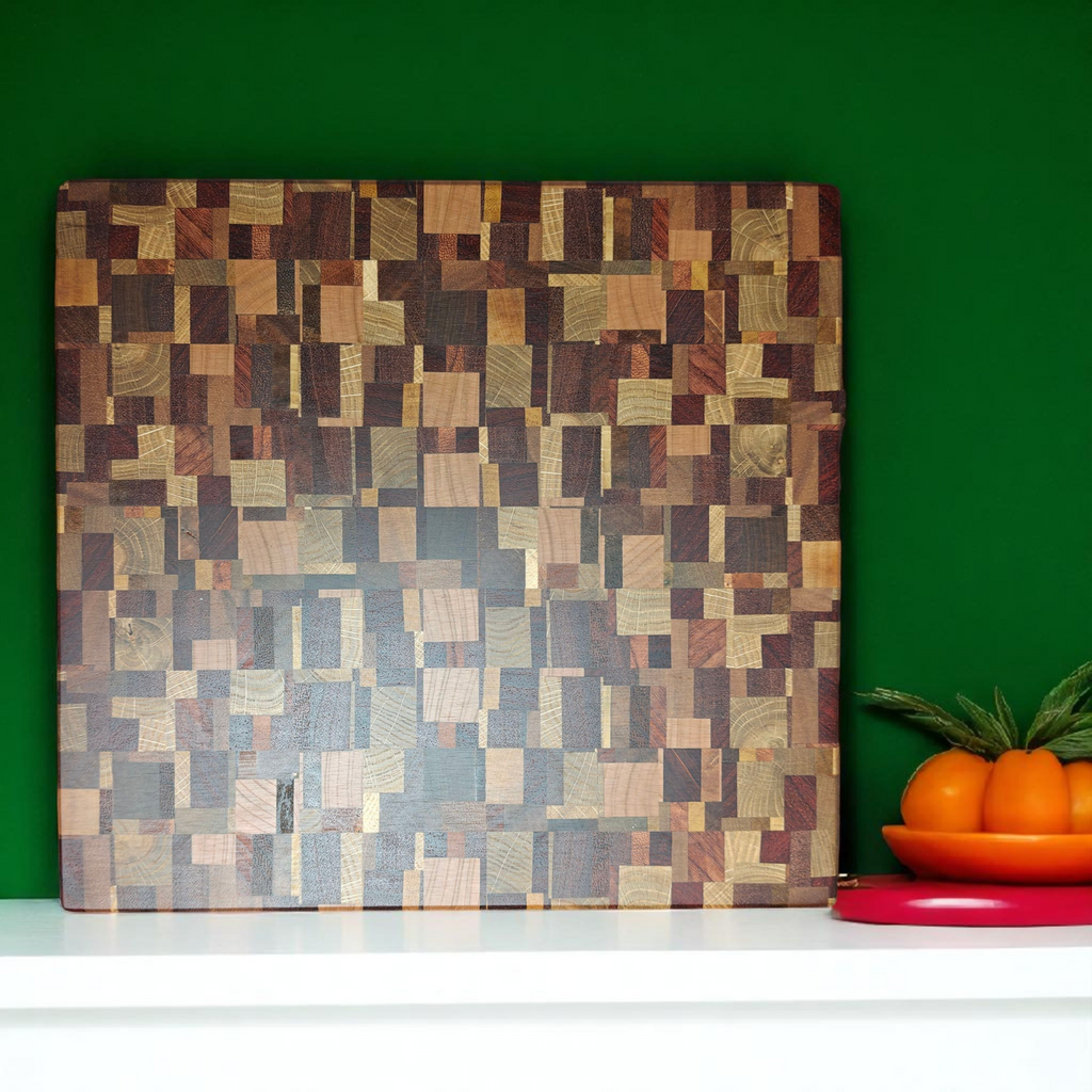 M chaos end-grain cuttingboard
