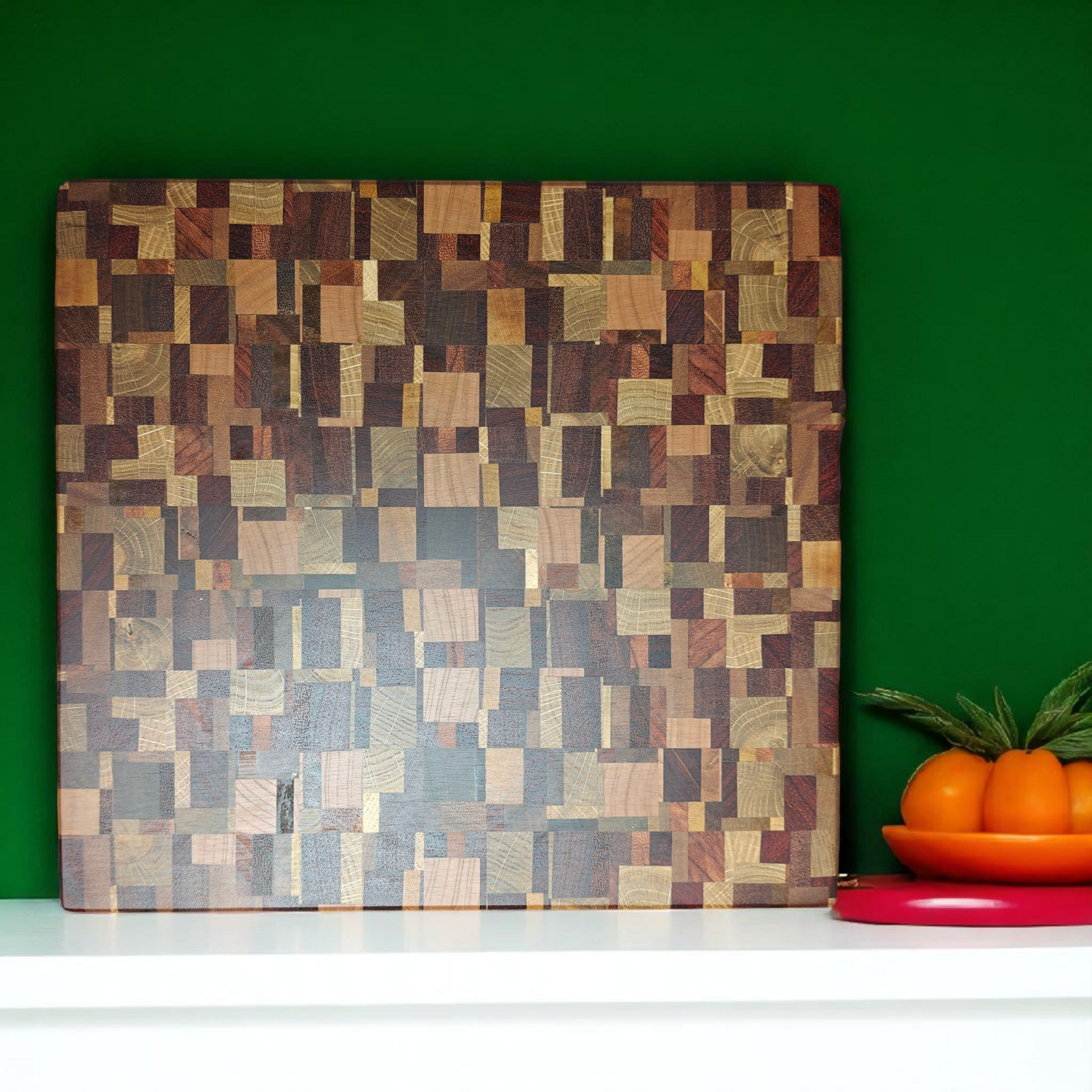M chaos end-grain cuttingboard